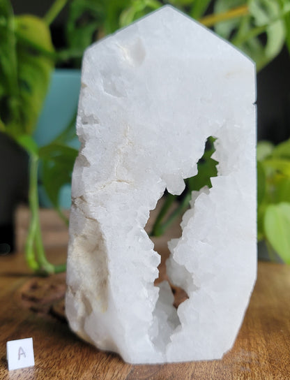 Moroccan Quartz Geode Tower: Gateway to Spiritual Exploration