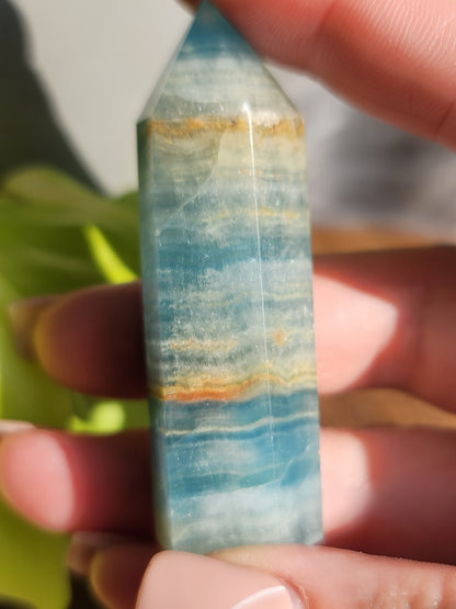 Blue Onyx Point: Serene Strength in Petite Form
