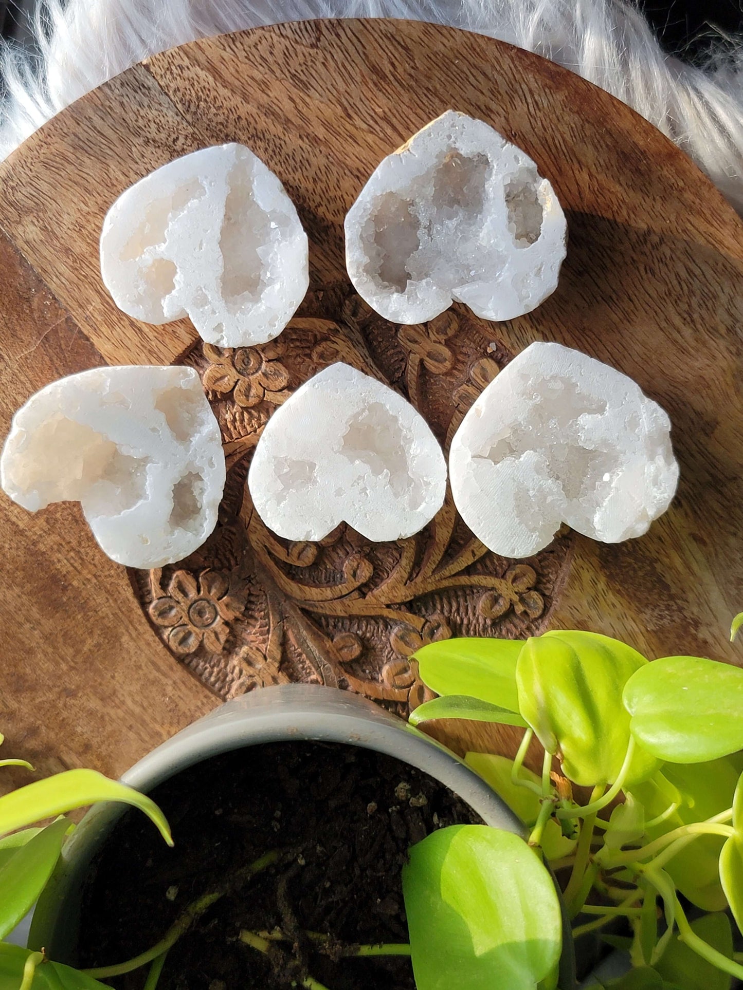 Morocco Druzy Heart: Radiant Elegance and Inner Harmony