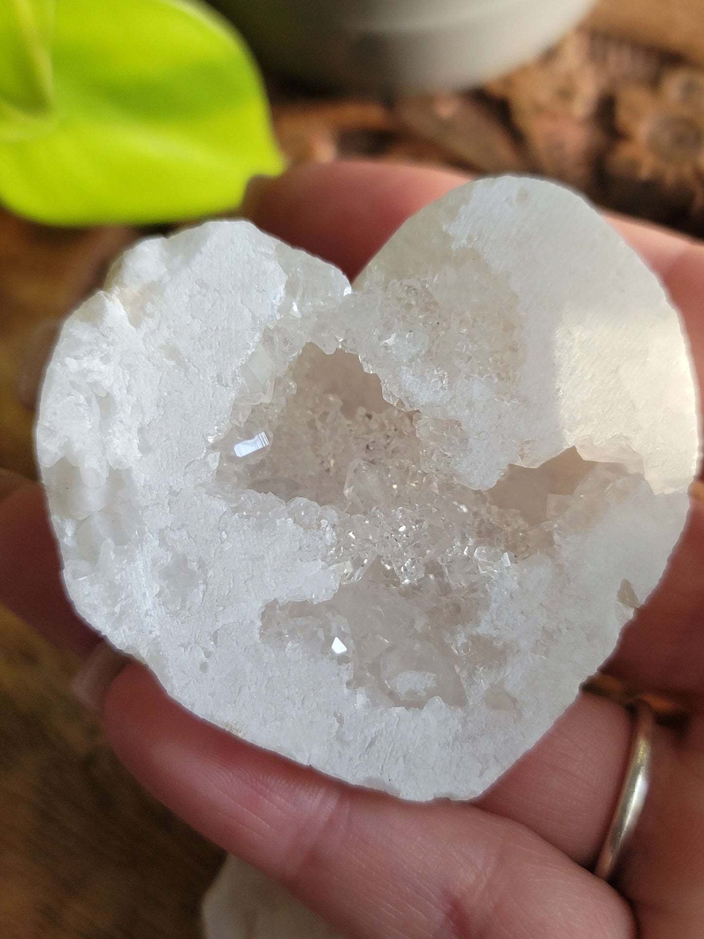Morocco Druzy Heart: Radiant Elegance and Inner Harmony