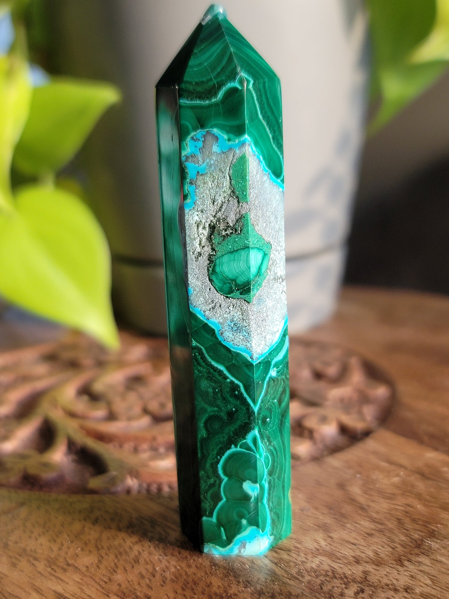 Chrysocolla Malachite Point: Harmonious Blend of Tranquility and Transformation