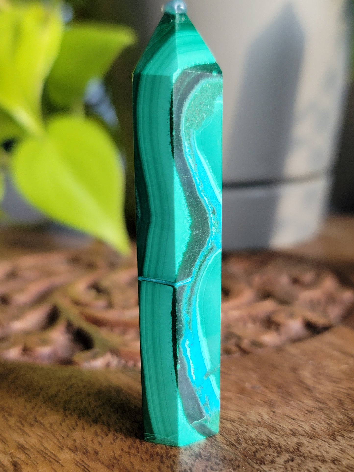 Chrysocolla Malachite Point: Harmonious Blend of Tranquility and Transformation
