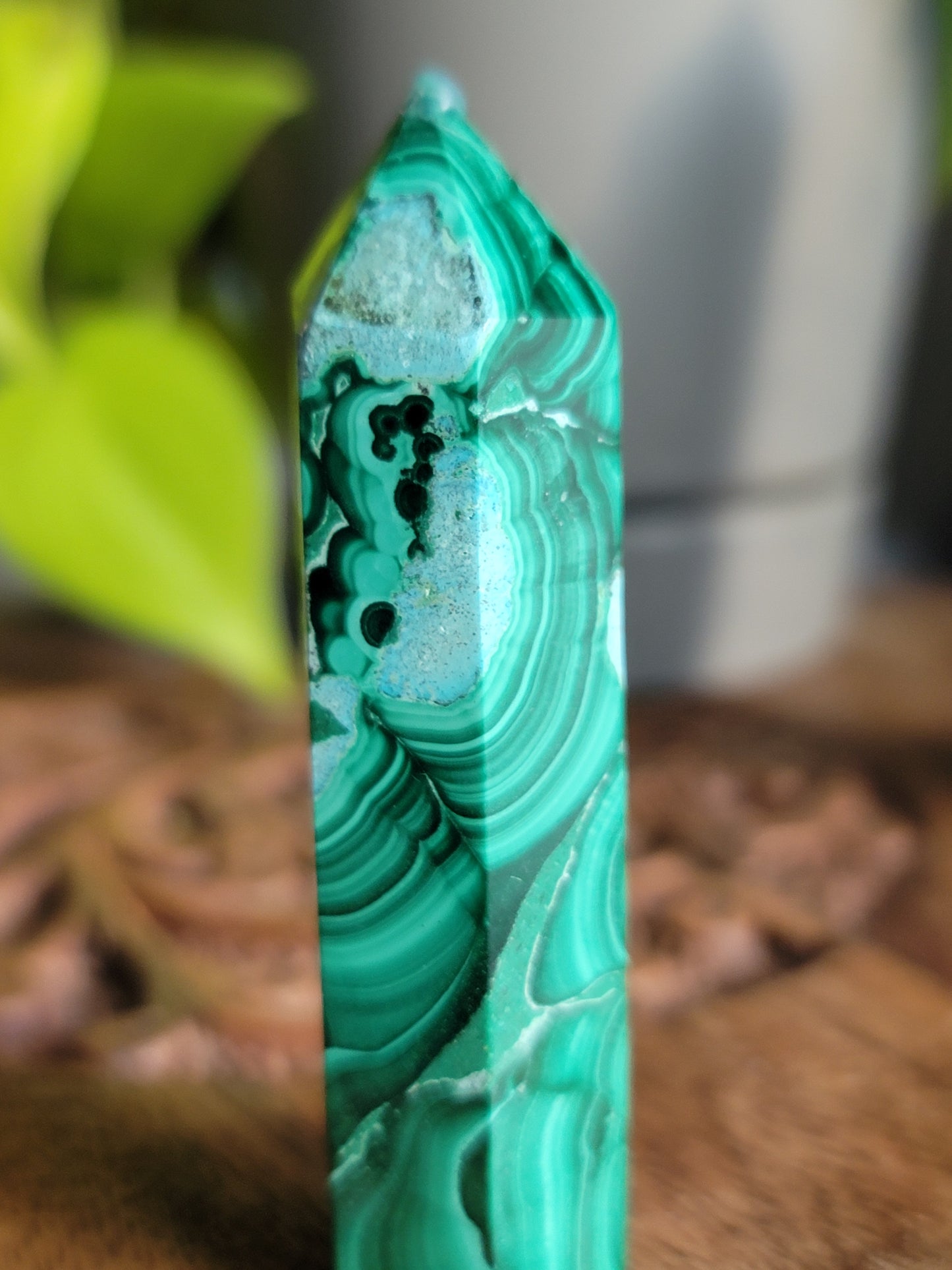 Chrysocolla Malachite Point: Harmonious Blend of Tranquility and Transformation