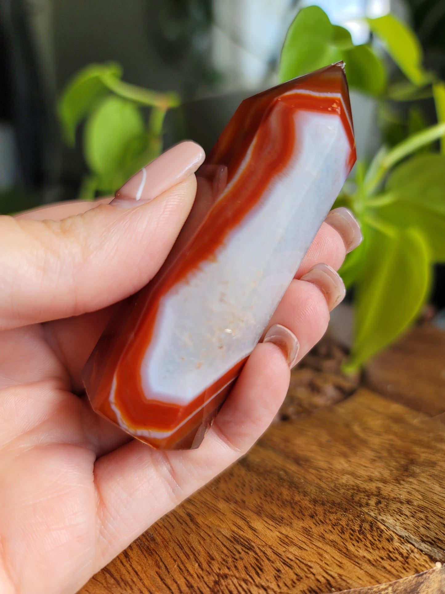 Carnelian Point: Fiery Vitality and Creative Passion