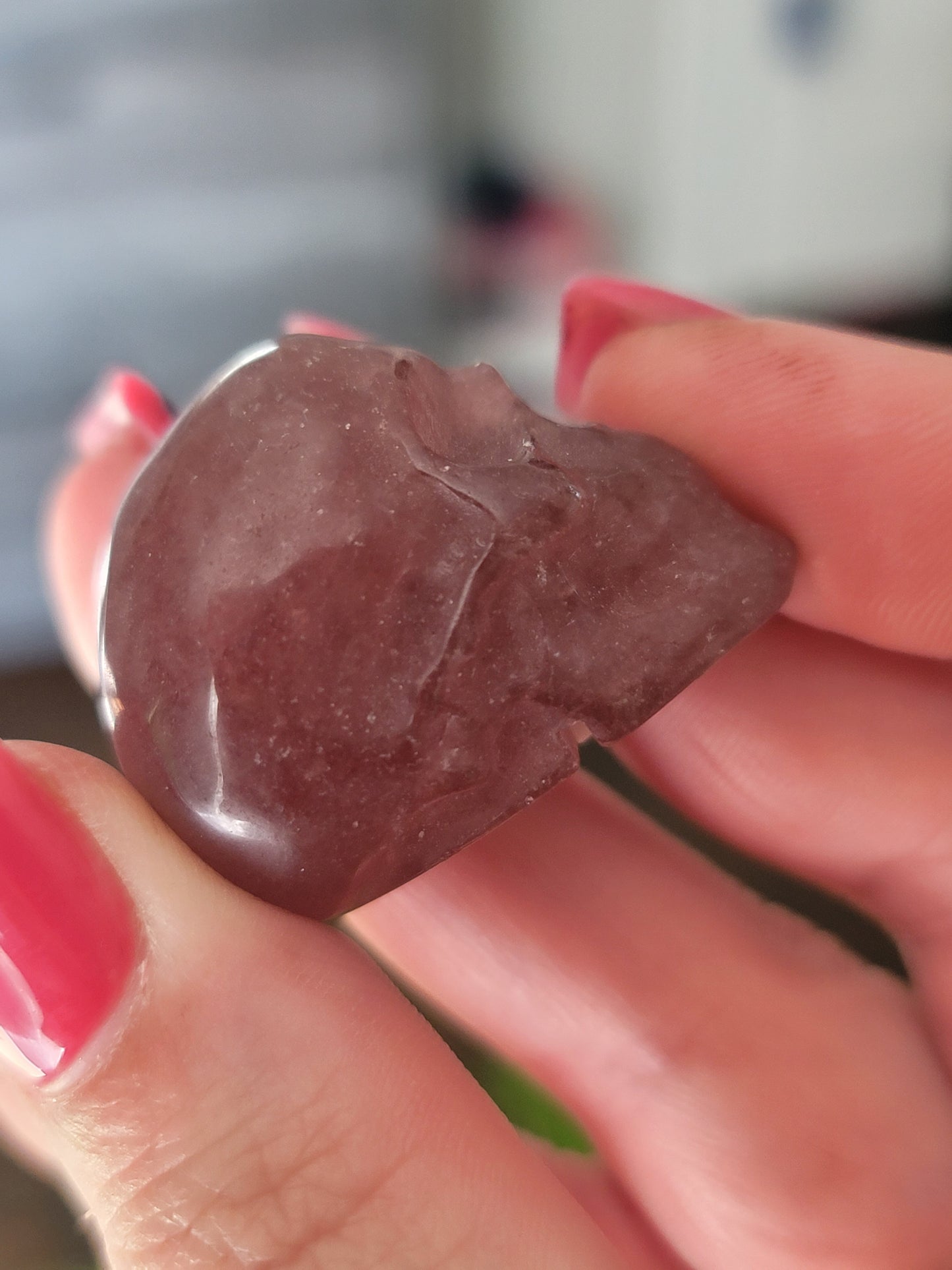 Mini Skull Carving: Diverse Energies in a Compact Form