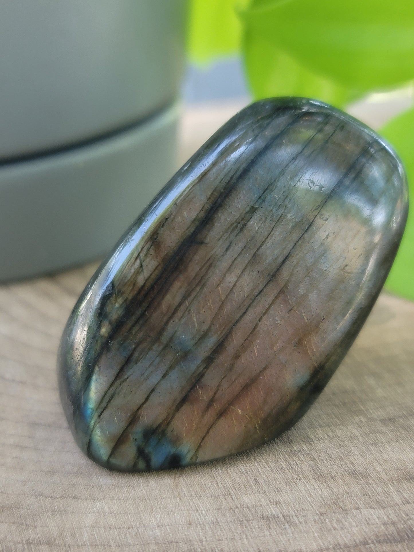 High-Flash Labradorite Freeform – Transformation, Intuition & Magic