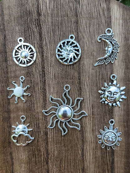 Create Your Own Crystal Keychain with Charms: Handmade Elegance and Positive Energy
