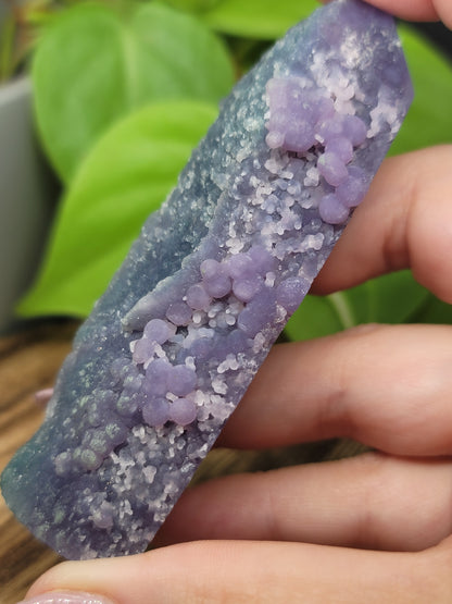 Grape Agate Tower – Intuition, Emotional Healing & Inner Peace