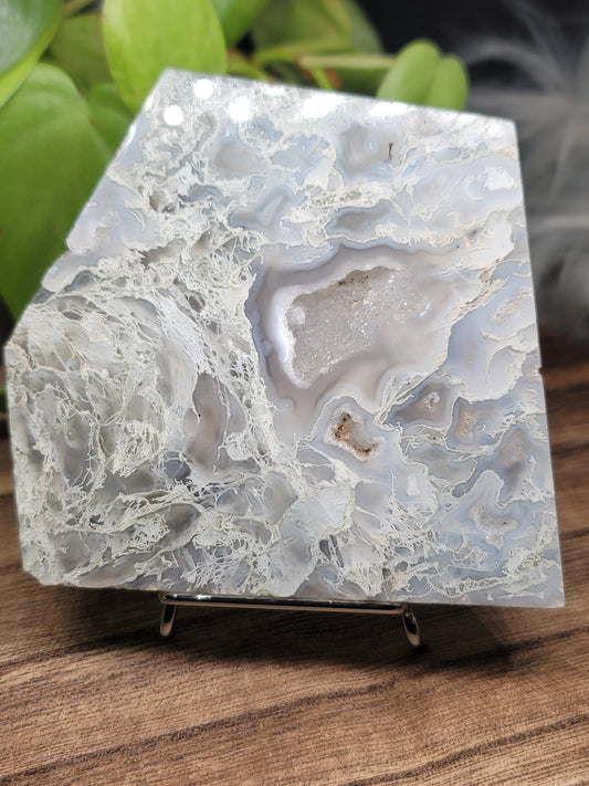 Moss Agate Slab with Stand: Nature's Balance and Grounding Energy