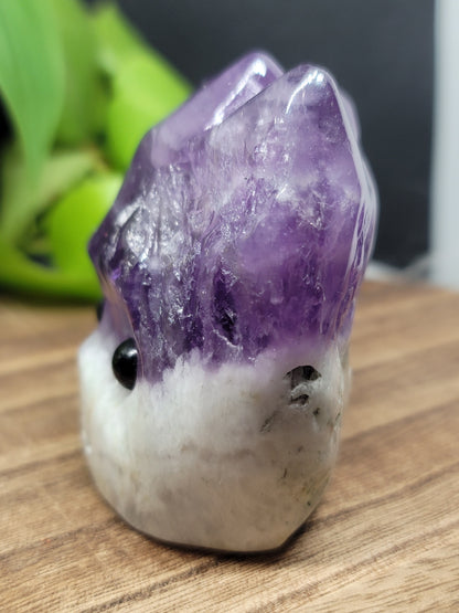 Amethyst Hedgehog: Natural Serenity and Protective Energy