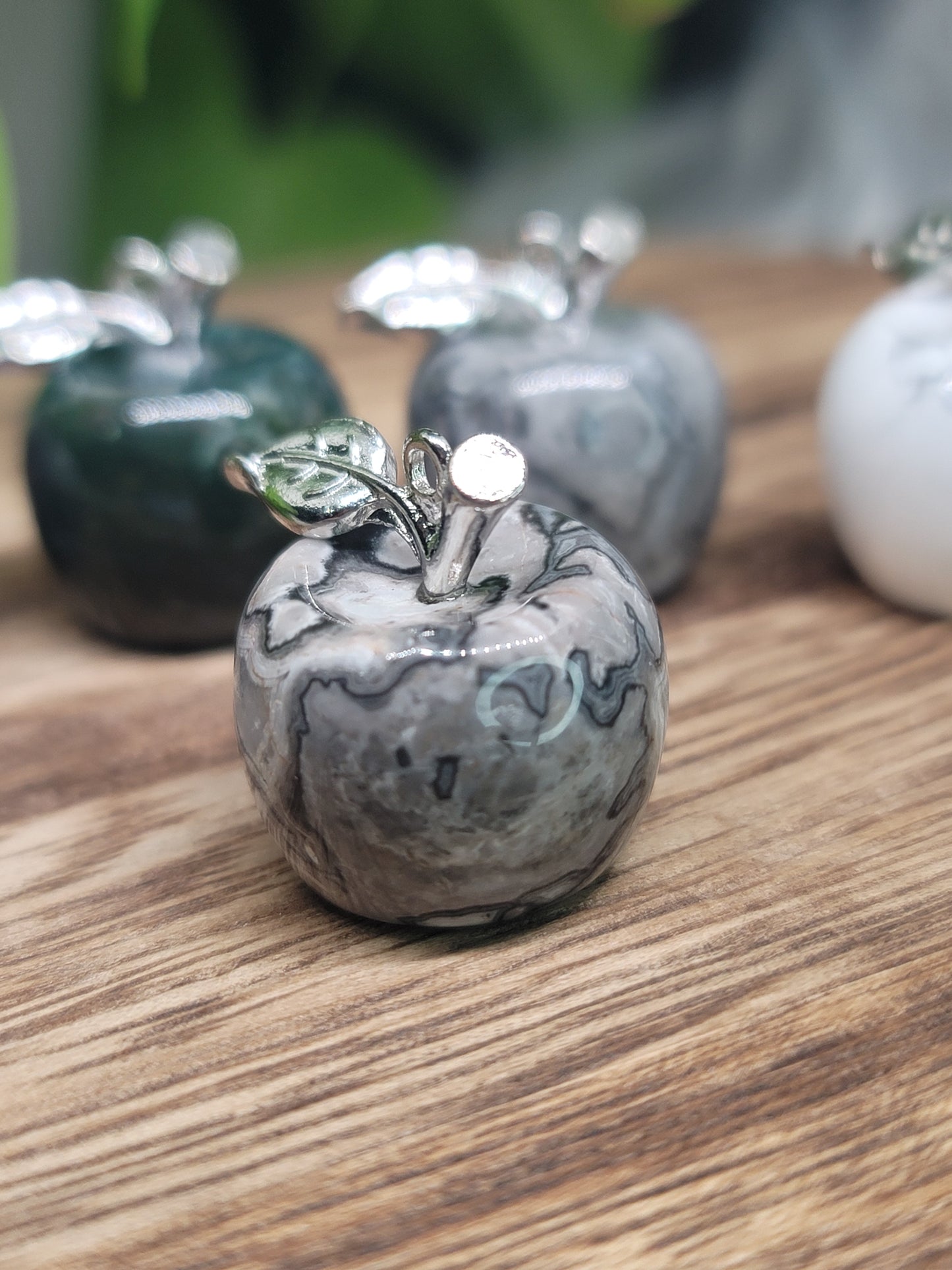 Mini Apple Crystal with Silver Leaf Charm: Symbol of Abundance and Wisdom