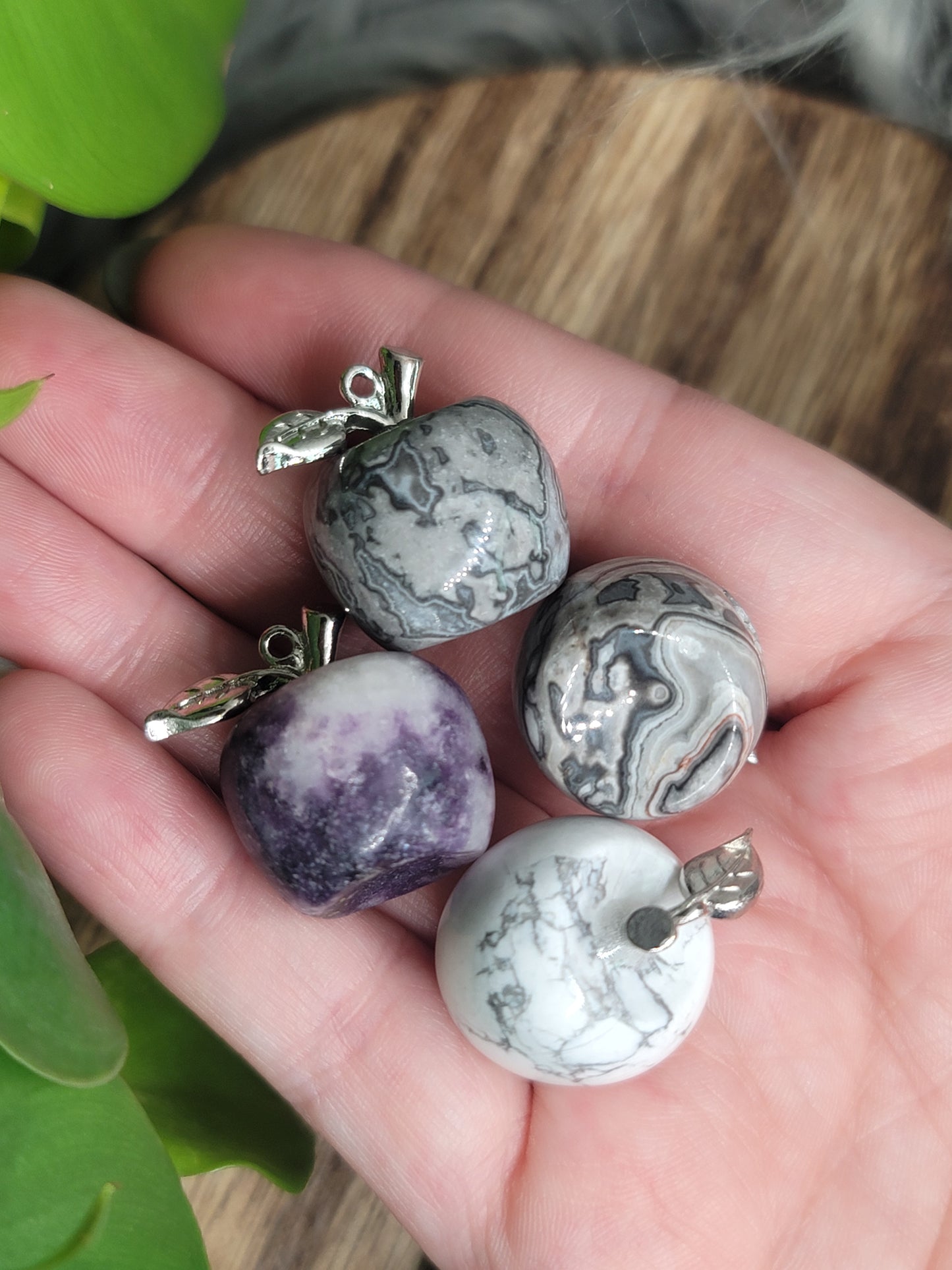 Mini Apple Crystal with Silver Leaf Charm: Symbol of Abundance and Wisdom