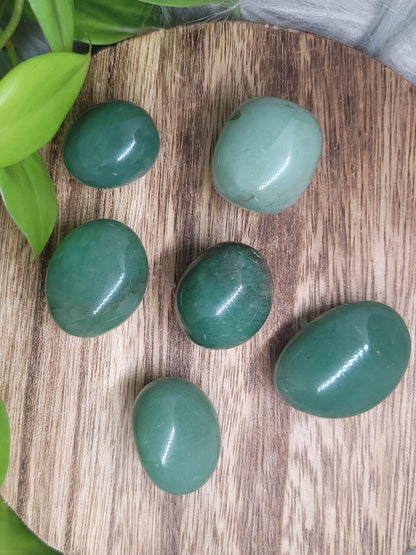 Green Aventurine Tumble – Luck, Growth & Heart-Centered Confidence