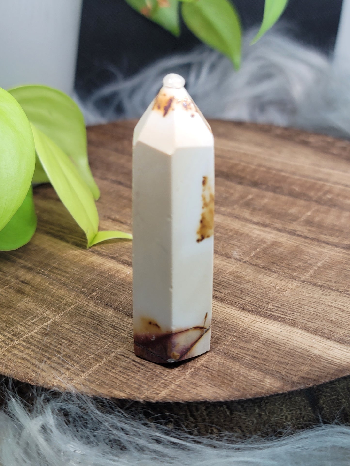 Mookaite Point: Grounding Energy for Bold Adventures