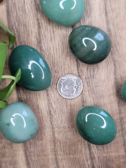 Green Aventurine Tumble – Luck, Growth & Heart-Centered Confidence