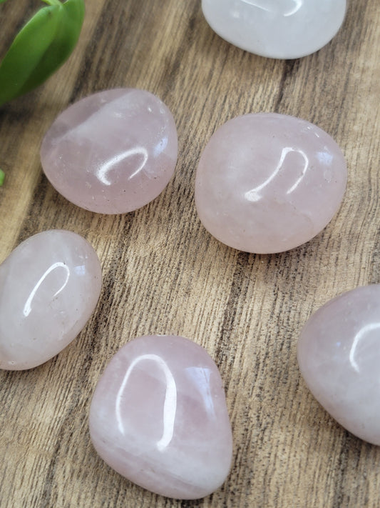 Rose Quartz Tumble – Self-Love, Healing & Pure Heart Energy