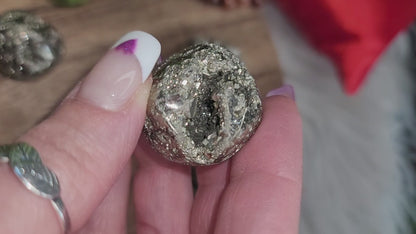 High-Quality Druzy Peruvian Pyrite Tumble – Confidence, Success & Next-Level Energy