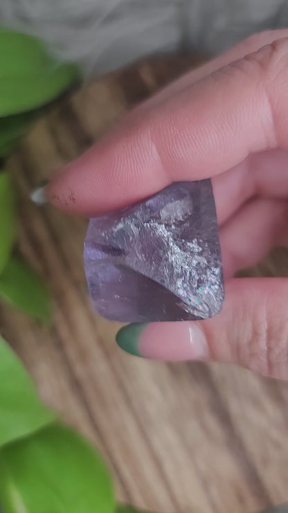 Raw Fluorite Diamond: Clarity and Harmonious Energy