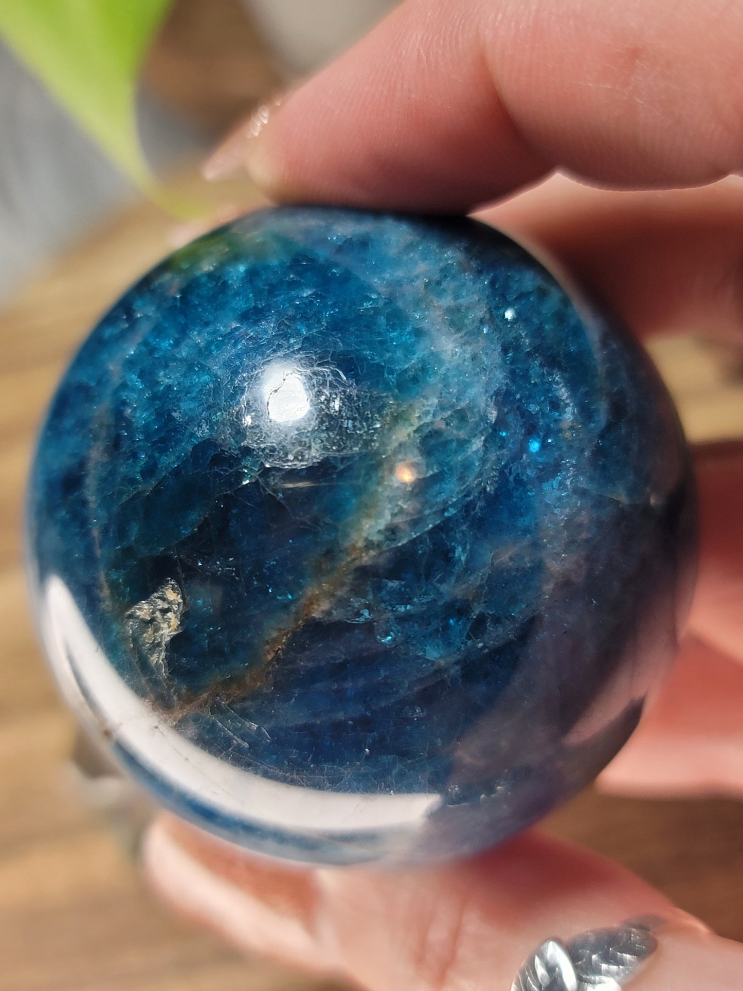 Blue Apatite Sphere – Clarity, Motivation & Visionary Energy