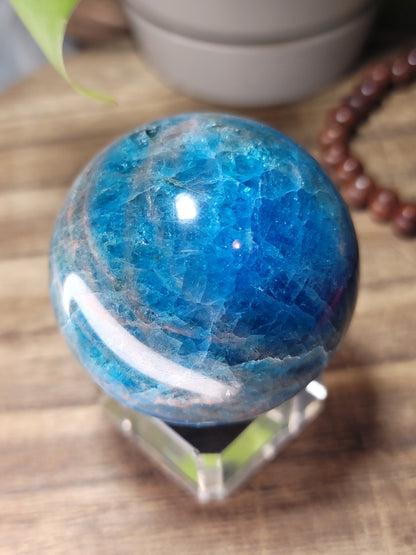 Blue Apatite Sphere – Clarity, Motivation & Visionary Energy