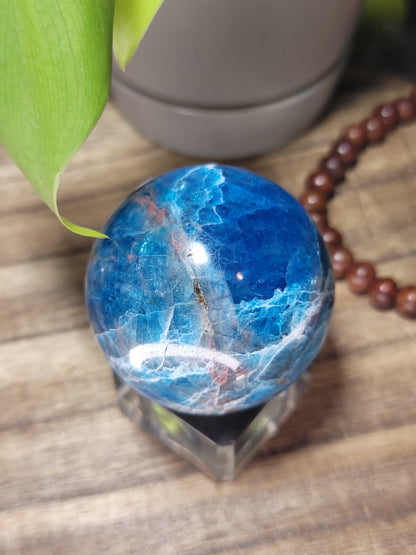 Blue Apatite Sphere – Clarity, Motivation & Visionary Energy